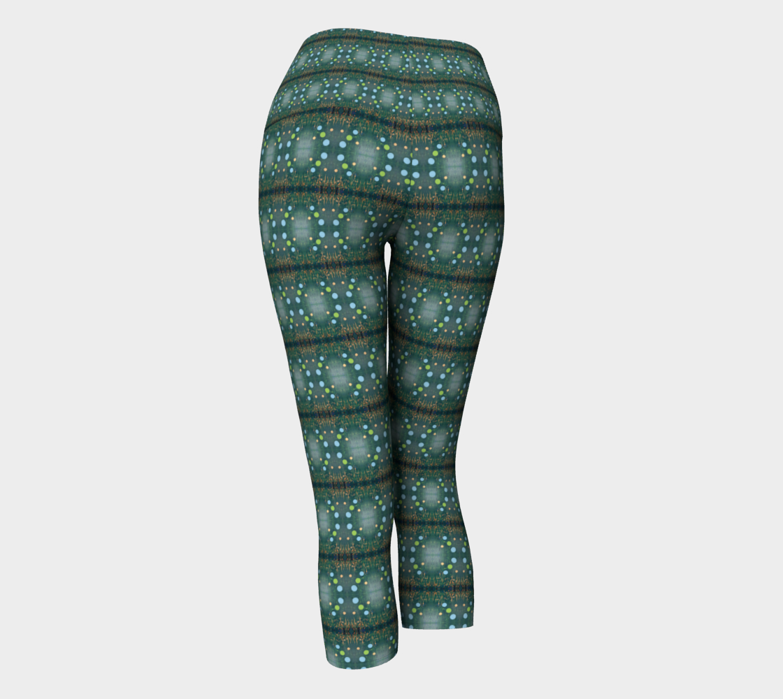 "Northern Lights" Yoga Capris (Green, Blue)